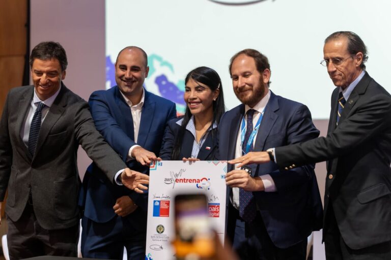 Huechuraba impulsa capacitación gratuita en IA