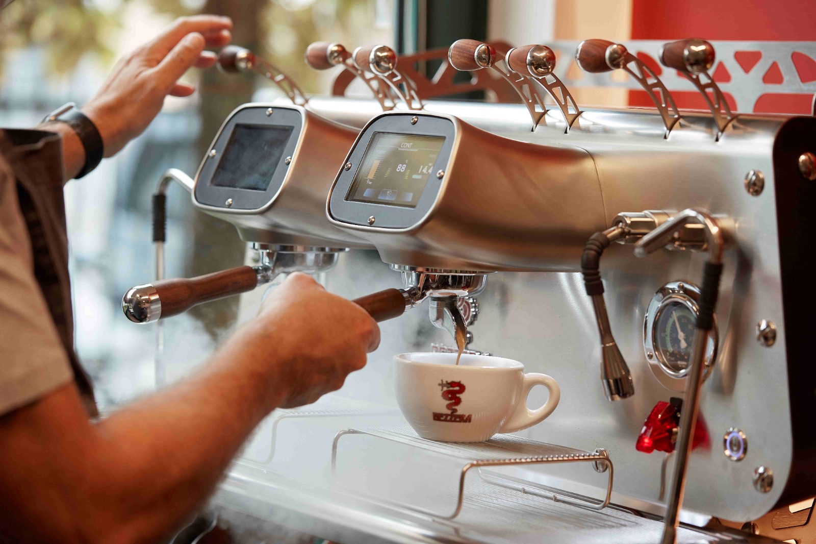 Cafeterías chilenas apuestan por máquinas de última generación