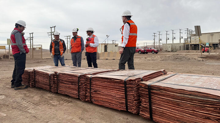 Enami despliega agenda territorial para impulsar el desarrollo minero en Arica y Parinacota