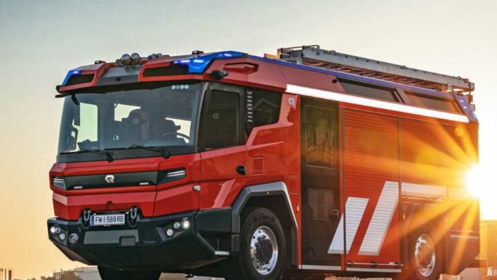Rosenbauer aterriza en Chile y se convierte en el primer fabricante de camiones para bomberos con operación propia en el país
