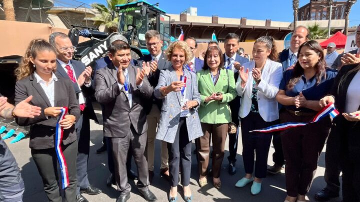 Tarapacá acelera el paso a la electromovilidad y apunta a un 20% de vehículos eléctricos al 2030